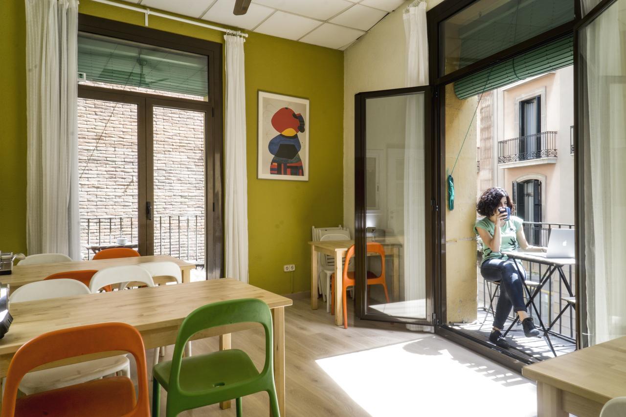 Itaca Hostel Barcelona Bagian luar foto
