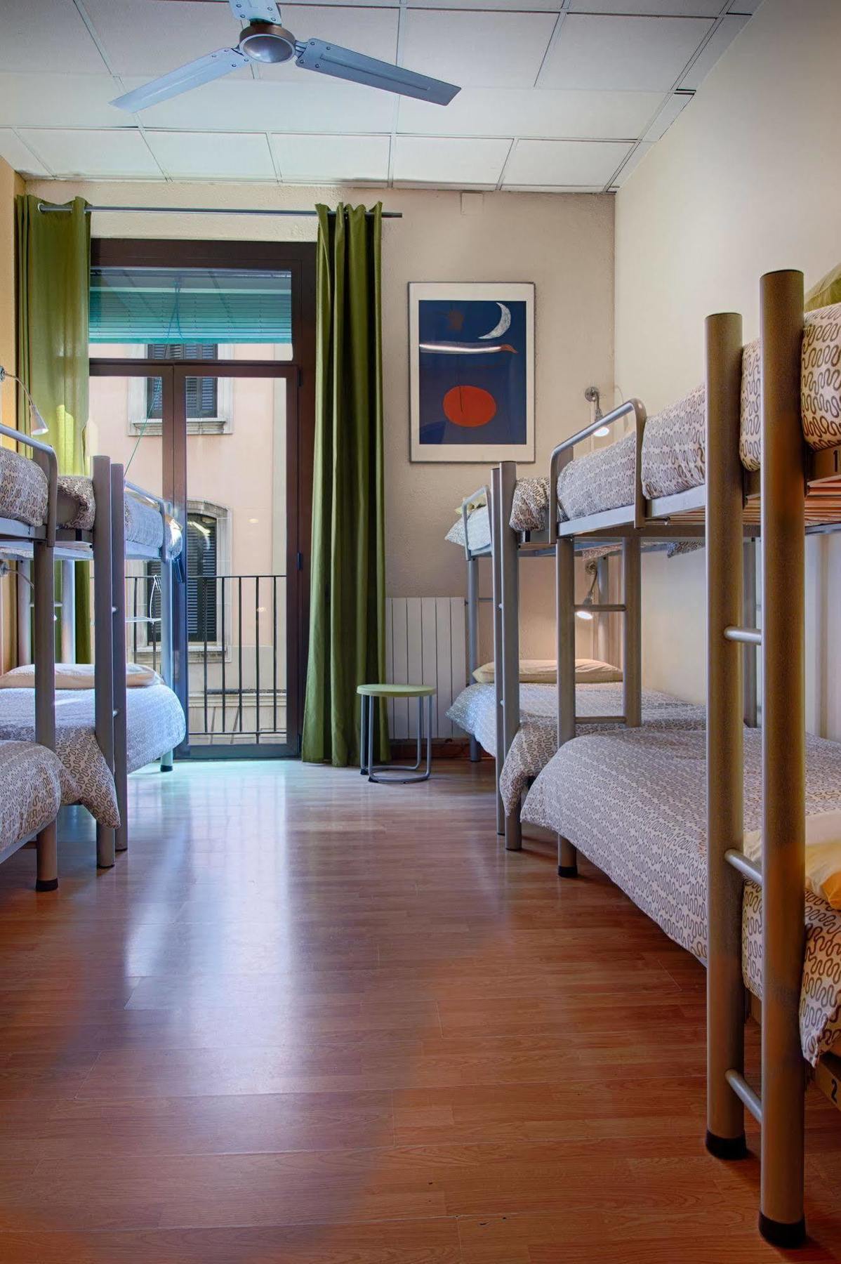 Itaca Hostel Barcelona Bagian luar foto